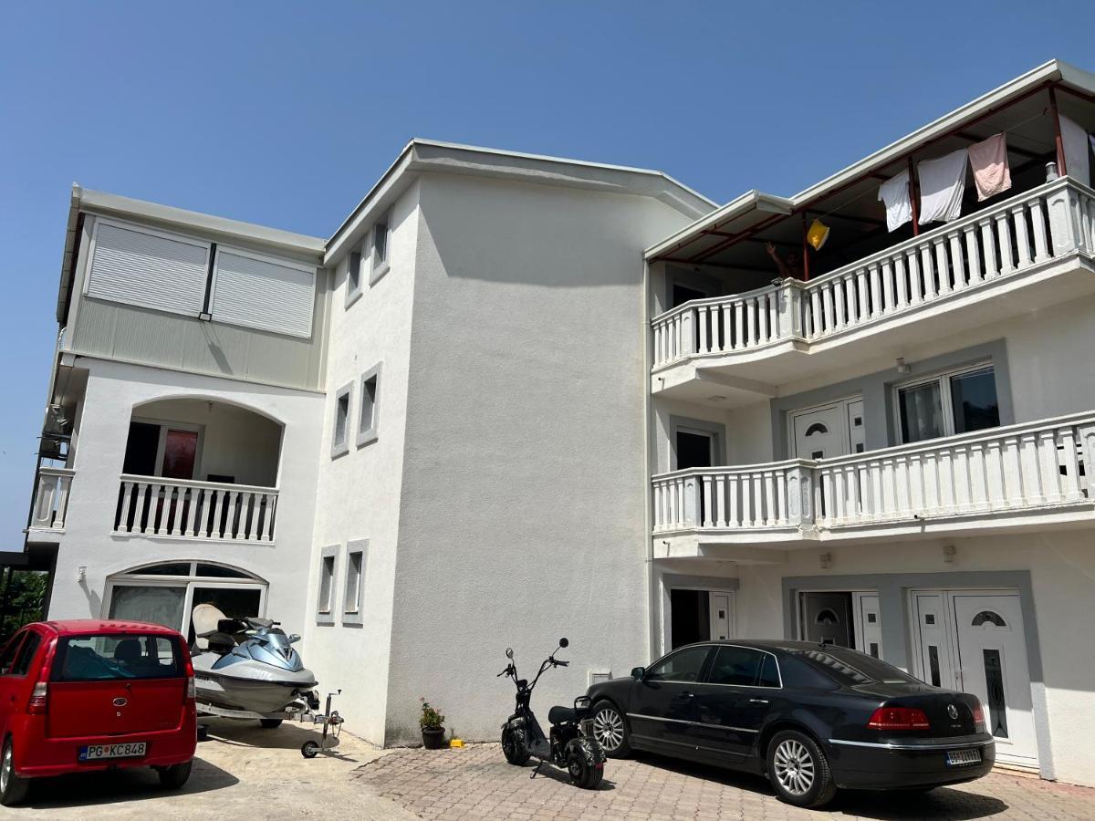Villa Ajsa Bar Bagian luar foto